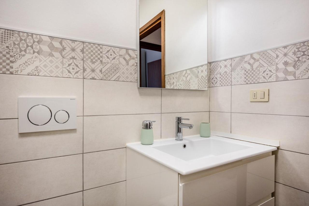 Casa San Domenico Apartment เวโรนา ภายนอก รูปภาพ